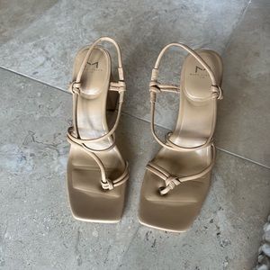 Marc Fisher heels size 10